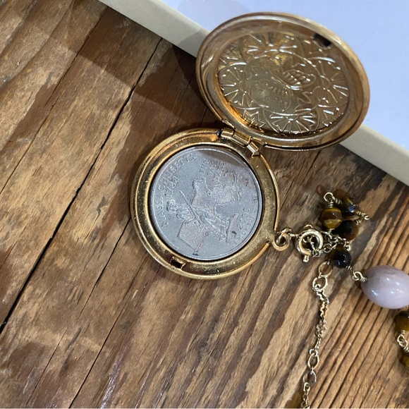 Locket necklace - Picture 10 of 10